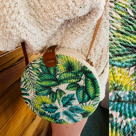 COLLECTION 18 Chic NWT Tropical PALM Leaf Print CROSSBODY BAG Purse - Picture 4 of 16